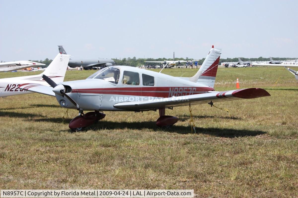 N8957C, 1976 Piper PA-28-140 Cherokee C/N 28-7625137, Piper PA-28-140
