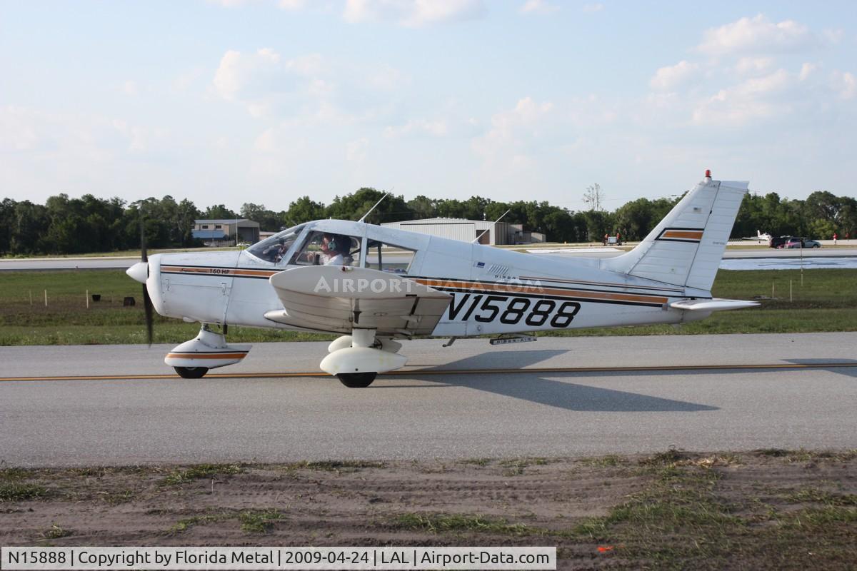N15888, 1972 Piper PA-28-140 C/N 28-7325189, Piper PA-28-140