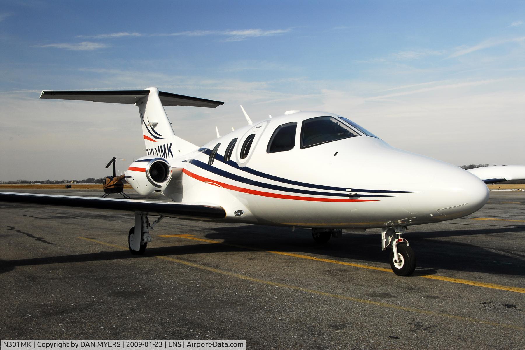 N301MK, 2008 Eclipse Aviation Corp EA500 C/N 000214, N301MK AT LNS