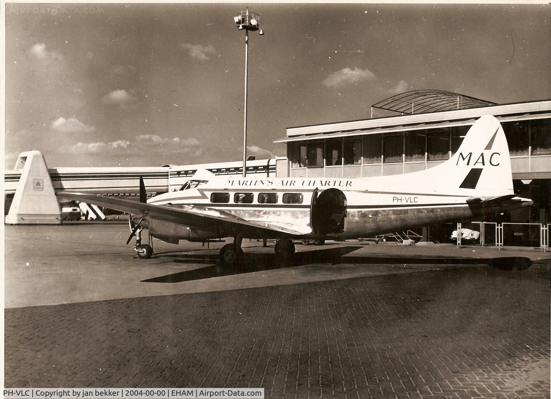 PH-VLC, 1948 De Havilland DH-104 Dove 1B C/N 04184, The old Schiphol in 1964
