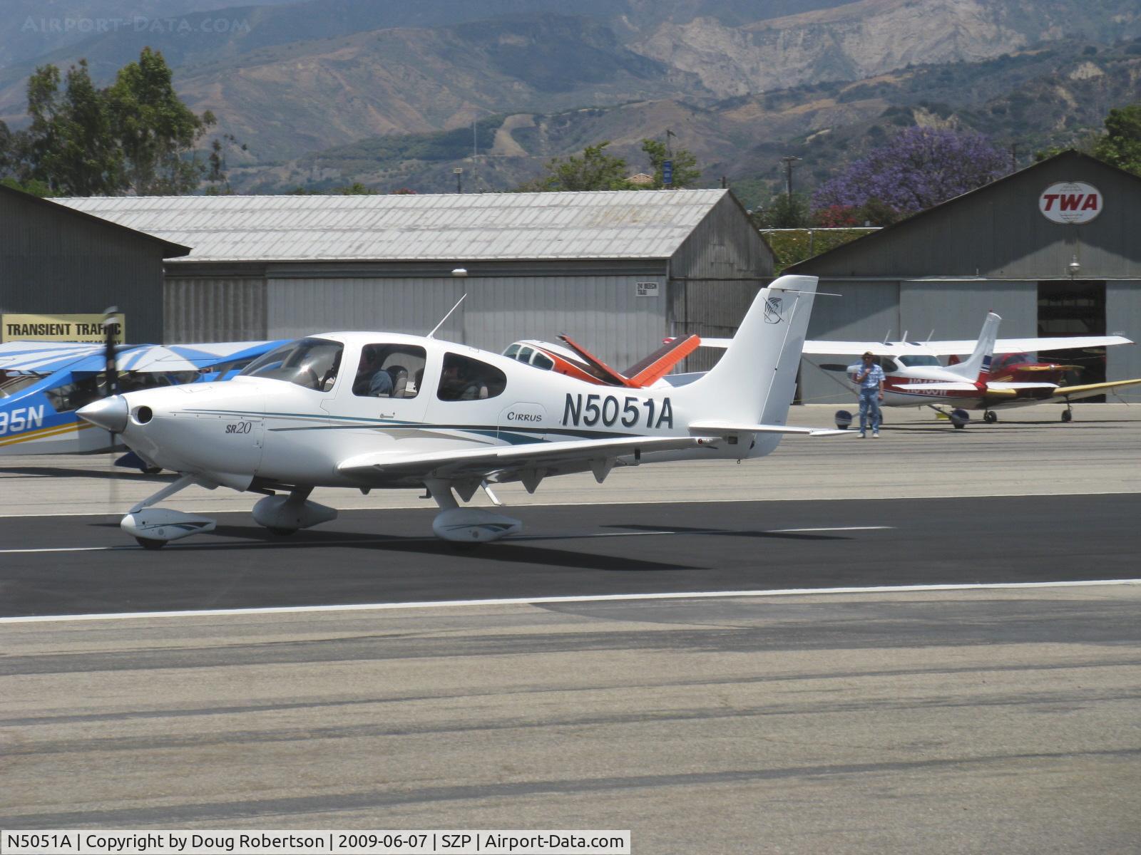 N5051A, 2004 Cirrus SR20 C/N 1419, 2004 Cirrus SR20, Contineantal IO-360-ES 200 Hp, takeoff roll Rwy 22