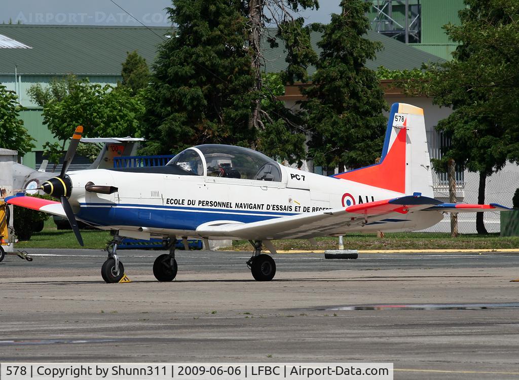 578, Pilatus PC-7 Turbo Trainer C/N 578, Used as a demo during LFBC Airshow 2009