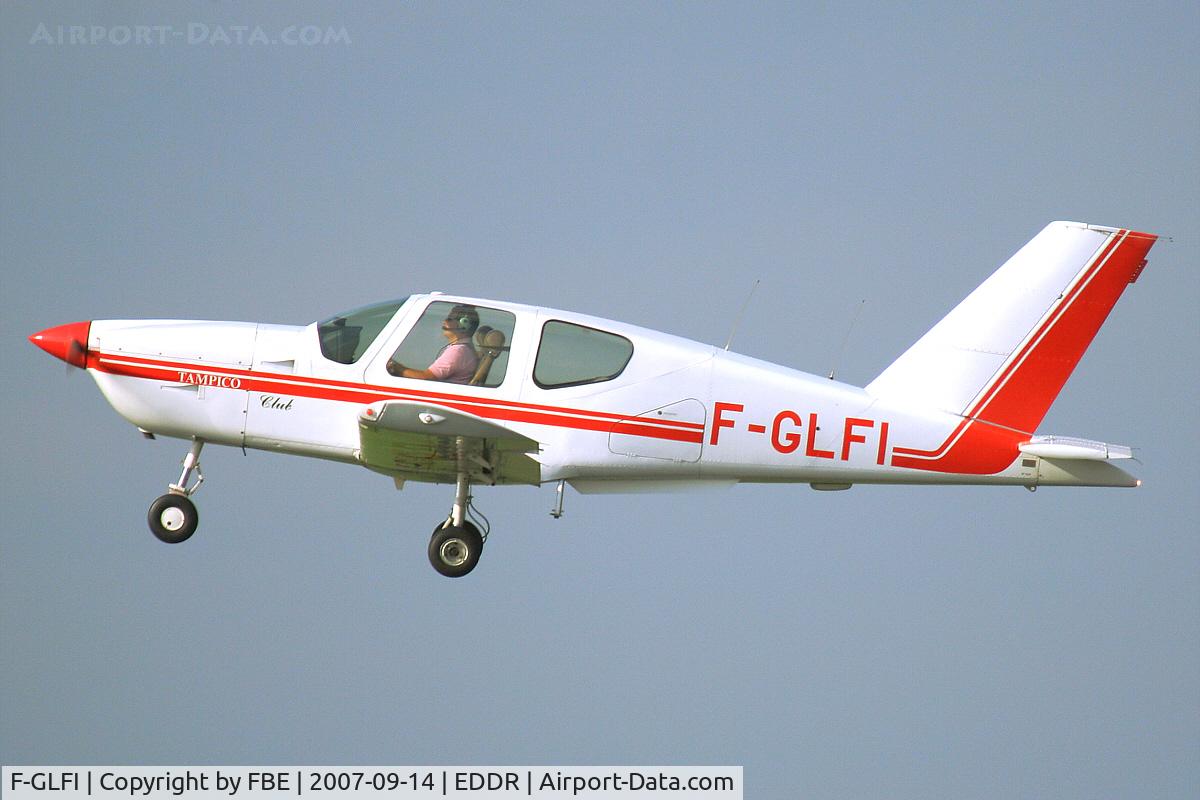 F-GLFI, Socata TB-9 Tampico C/N 1436, climb out from EDDR