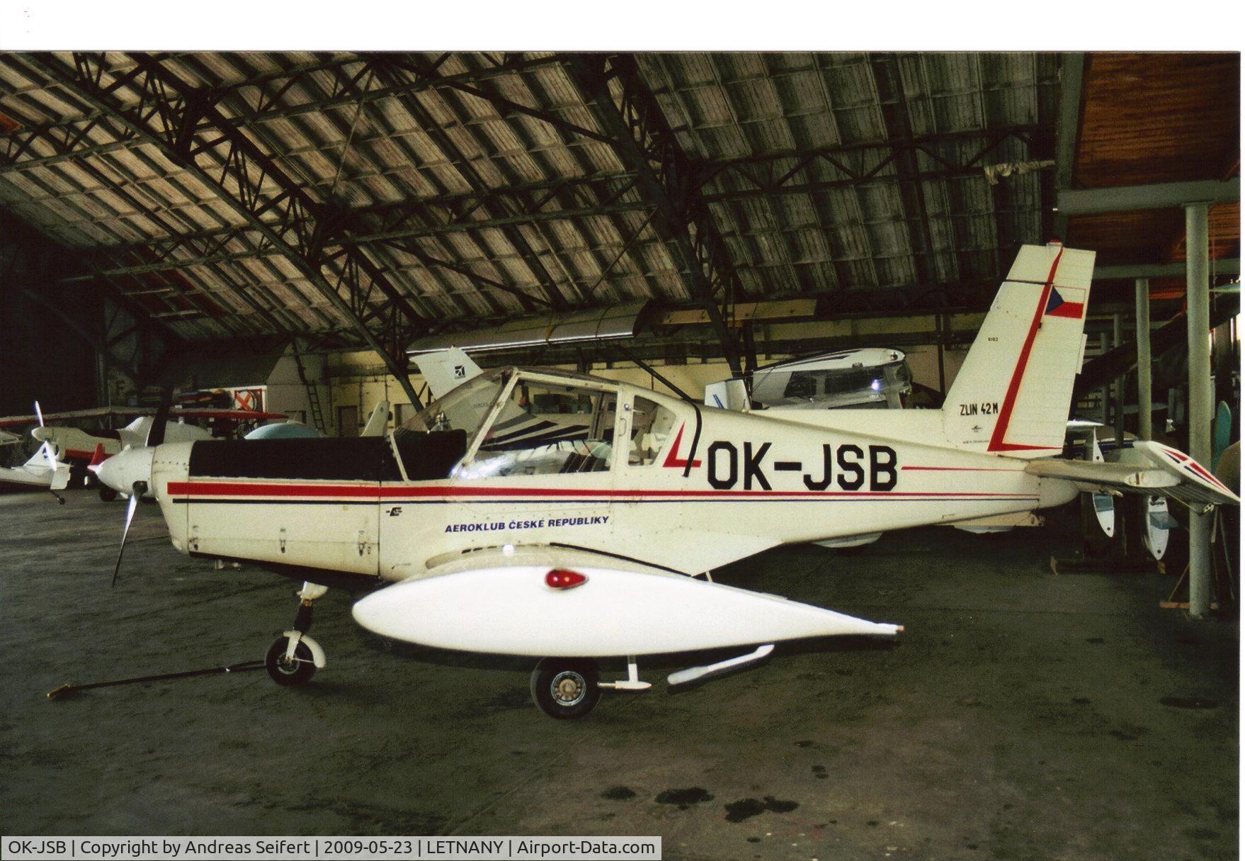 OK-JSB, 2000 Zlín Z-42M C/N 0182, Prag-Letnany Airfield