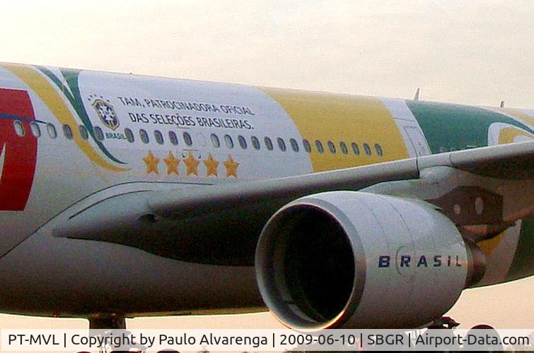 PT-MVL, 2005 Airbus A330-203 C/N 700, Airbus A 330 to Brazilian Soccer Team