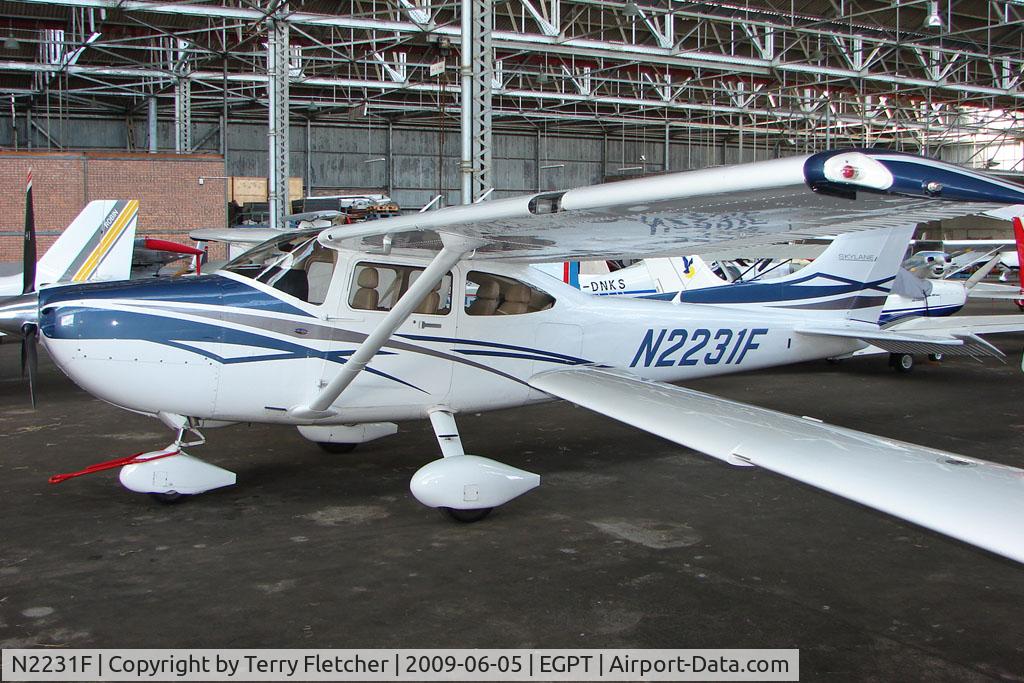 N2231F, 2007 Cessna 182T Skylane C/N 18281925, Cessna 182T at Perth