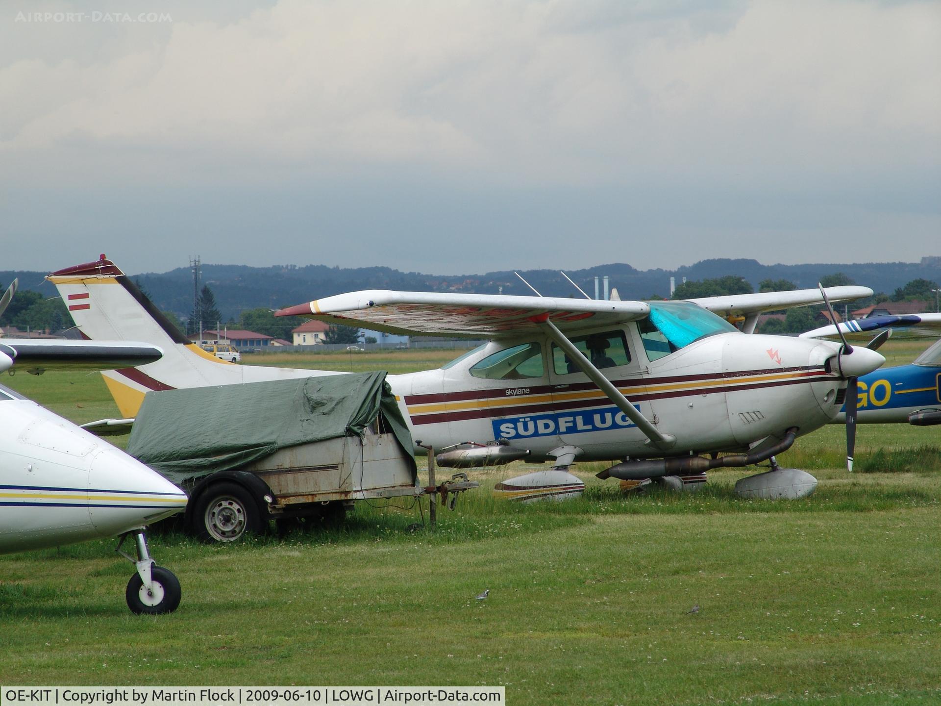 OE-KIT, Cessna 182P Skylane C/N 18263819, .