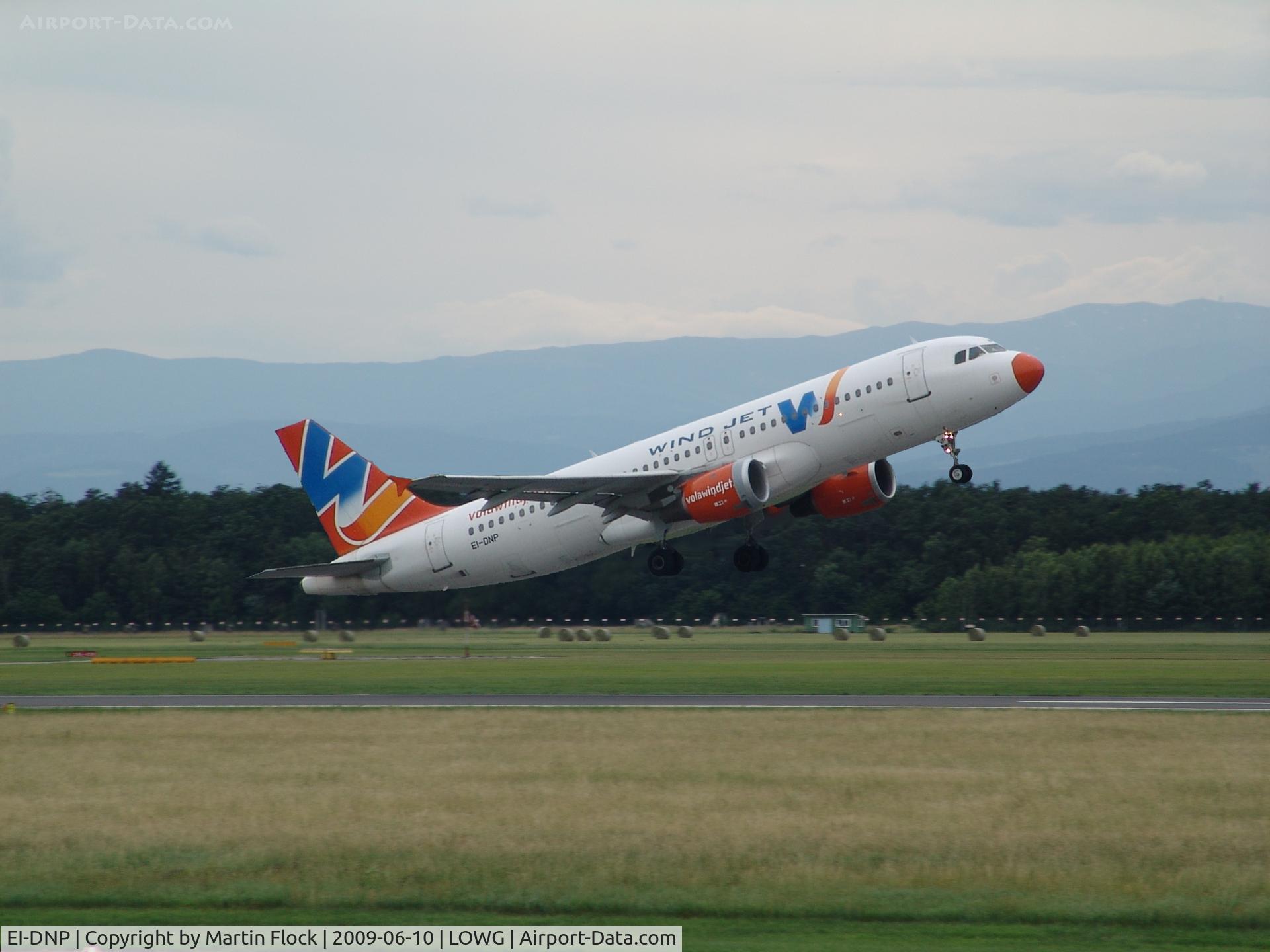 EI-DNP, 1993 Airbus A320-212 C/N 421, .