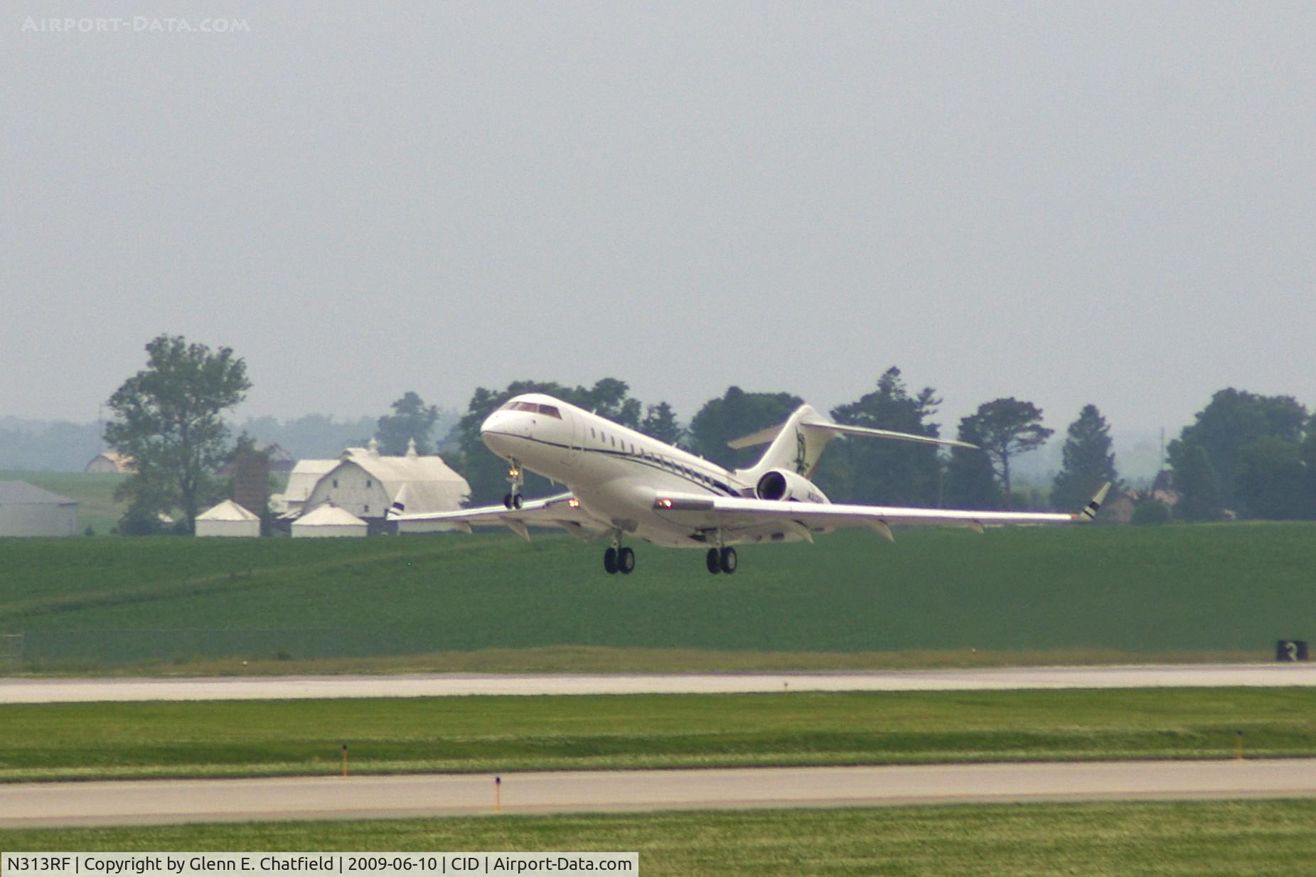 N313RF, 2006 Bombardier BD-700-1A10 Global Express C/N 9194, Just lifting off runway 9