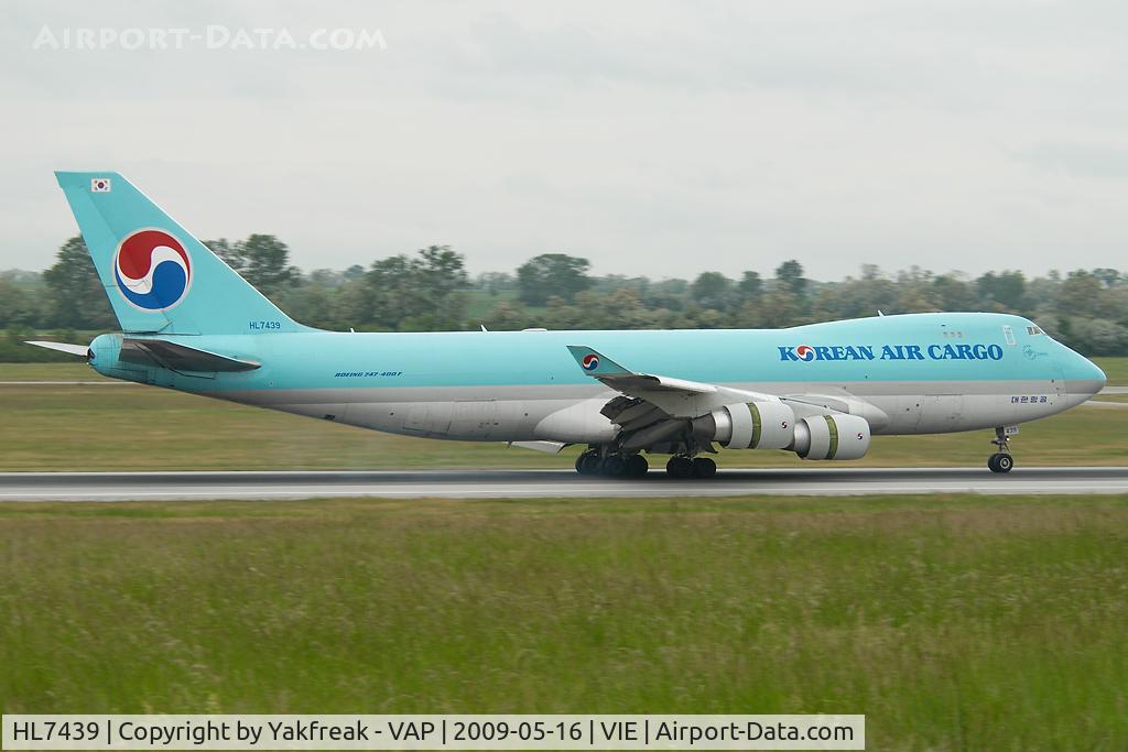 HL7439, 2003 Boeing 747-4B5F/SCD C/N 33516, Korean Air Boeing 747-400