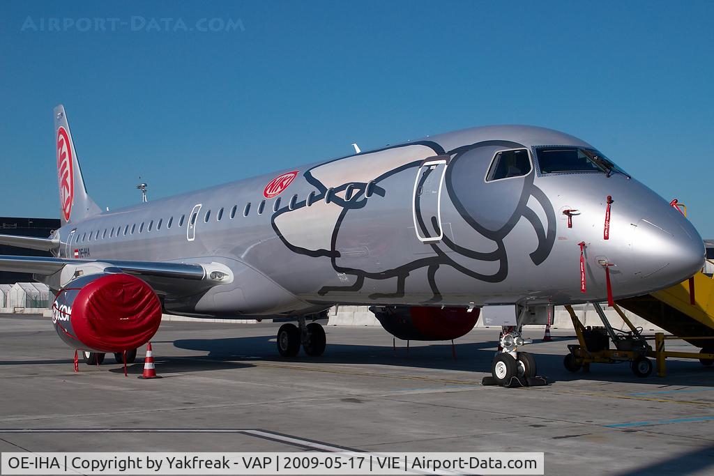 OE-IHA, 2009 Embraer 190LR (ERJ-190-100LR) C/N 19000285, Niki Embraer 190