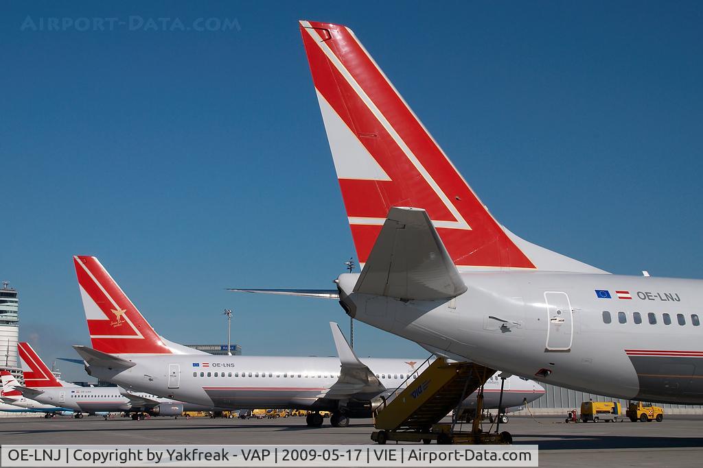 OE-LNJ, 1998 Boeing 737-8Z9 C/N 28177, Lauda Air Boeing 737-800
