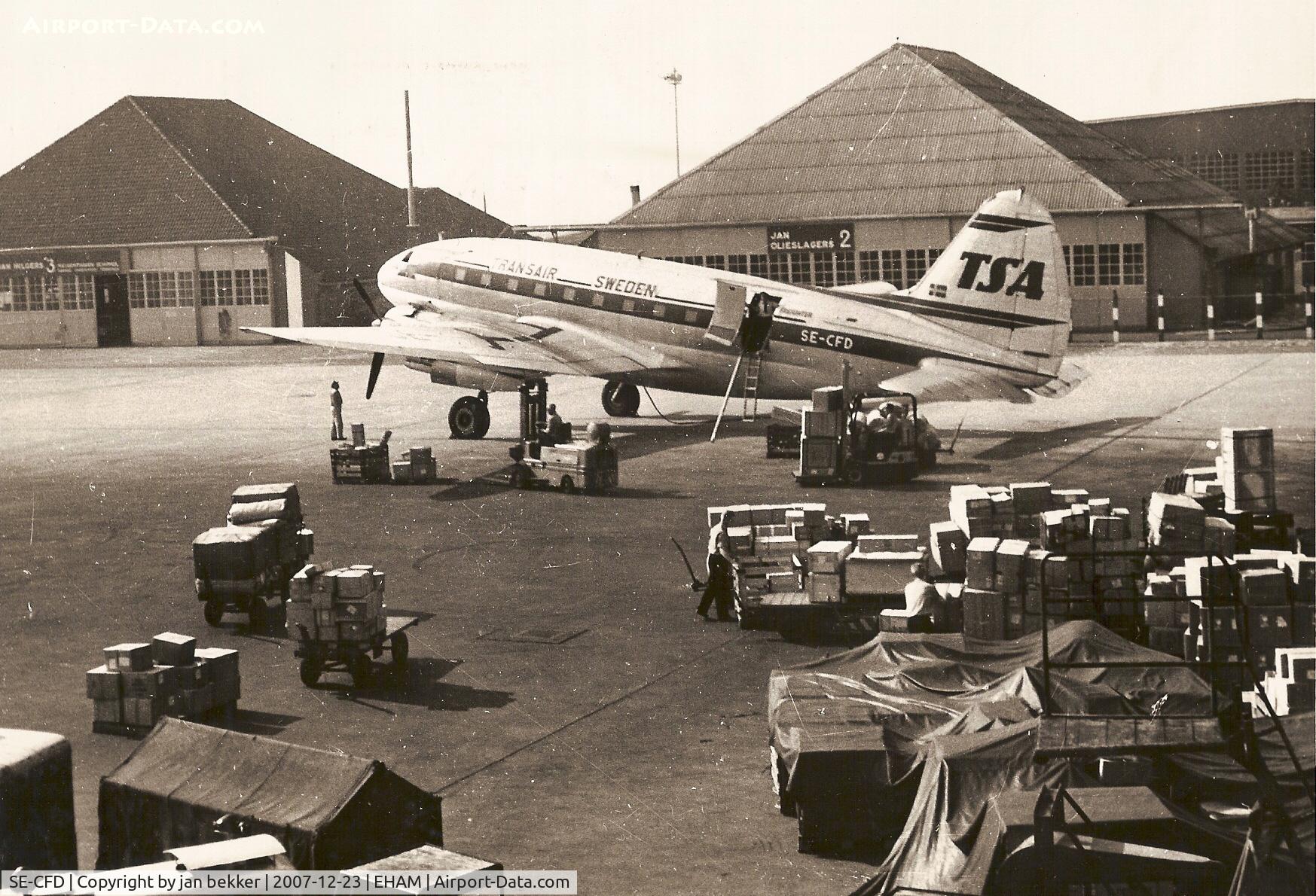 SE-CFD, Curtiss C-46 Commando C/N 26713, Photographed at Schiphol. Around 1960