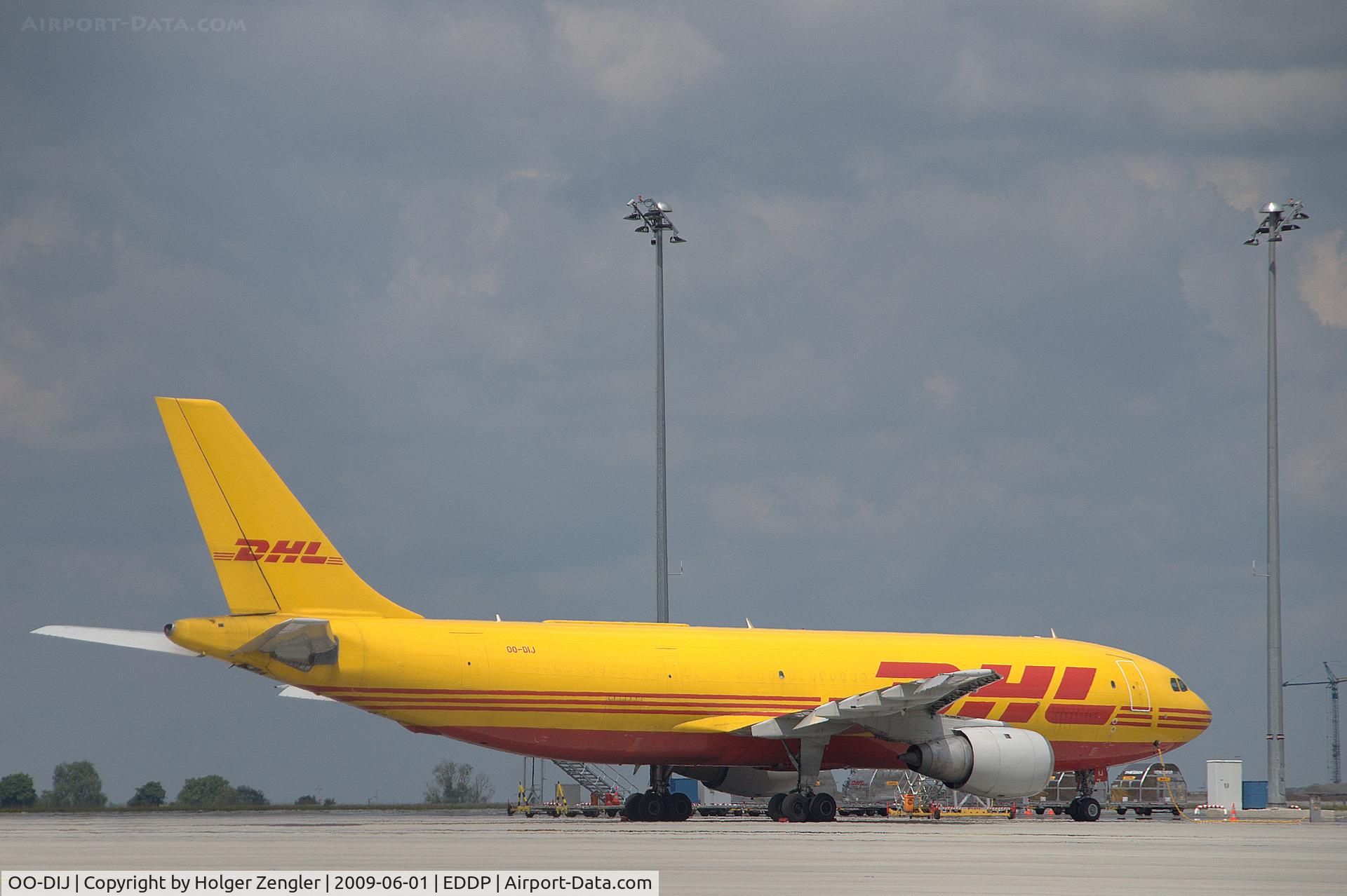 OO-DIJ, 1982 Airbus A300B4-103(F) C/N 189, 1982 Airbus A300B4-103(F) c/n 189, ex F-WZMG, SX-BEI, F-GOZC and EI-OZC.