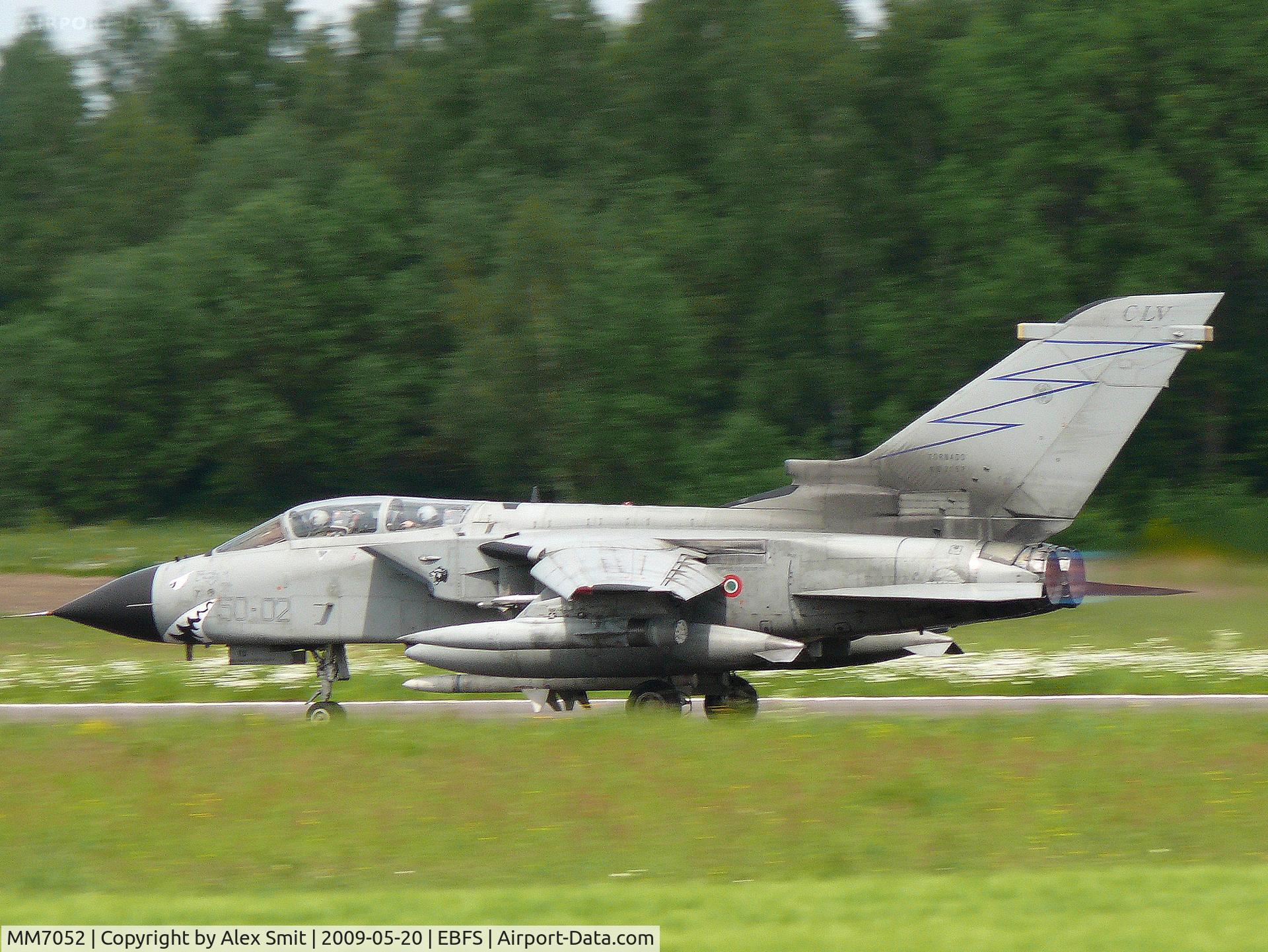 MM7052, Panavia Tornado ECR C/N 424/ECR../5061, Panavia Tornado ECR MM7052/50-02 Italian Air Force