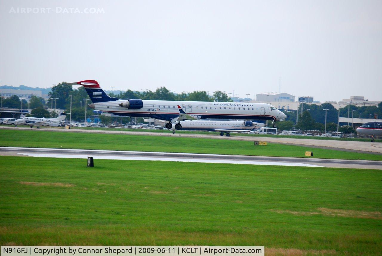 N916FJ, 2004 Bombardier CRJ-900ER (CL-600-2D24) C/N 15016, CL-600