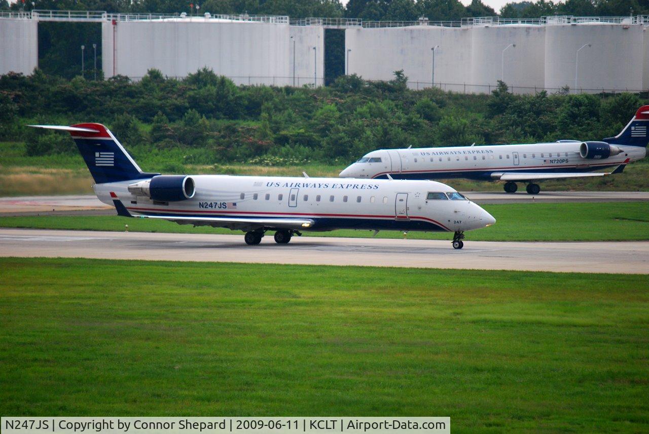 N247JS, 2004 Bombardier CRJ-200ER (CL-600-2B19) C/N 7922, CL-600