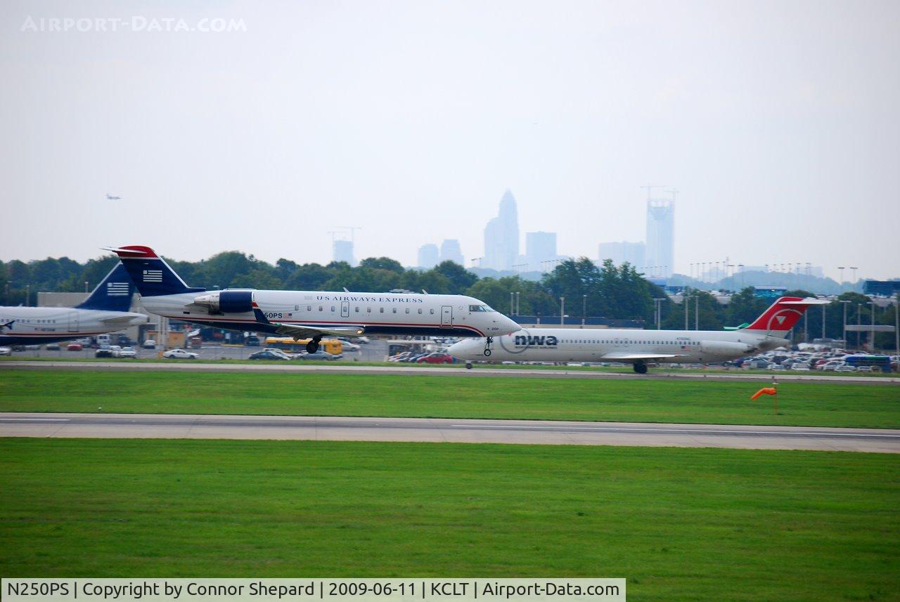 N250PS, 2004 Bombardier CRJ-200ER (CL-600-2B19) C/N 7929, CL-600
