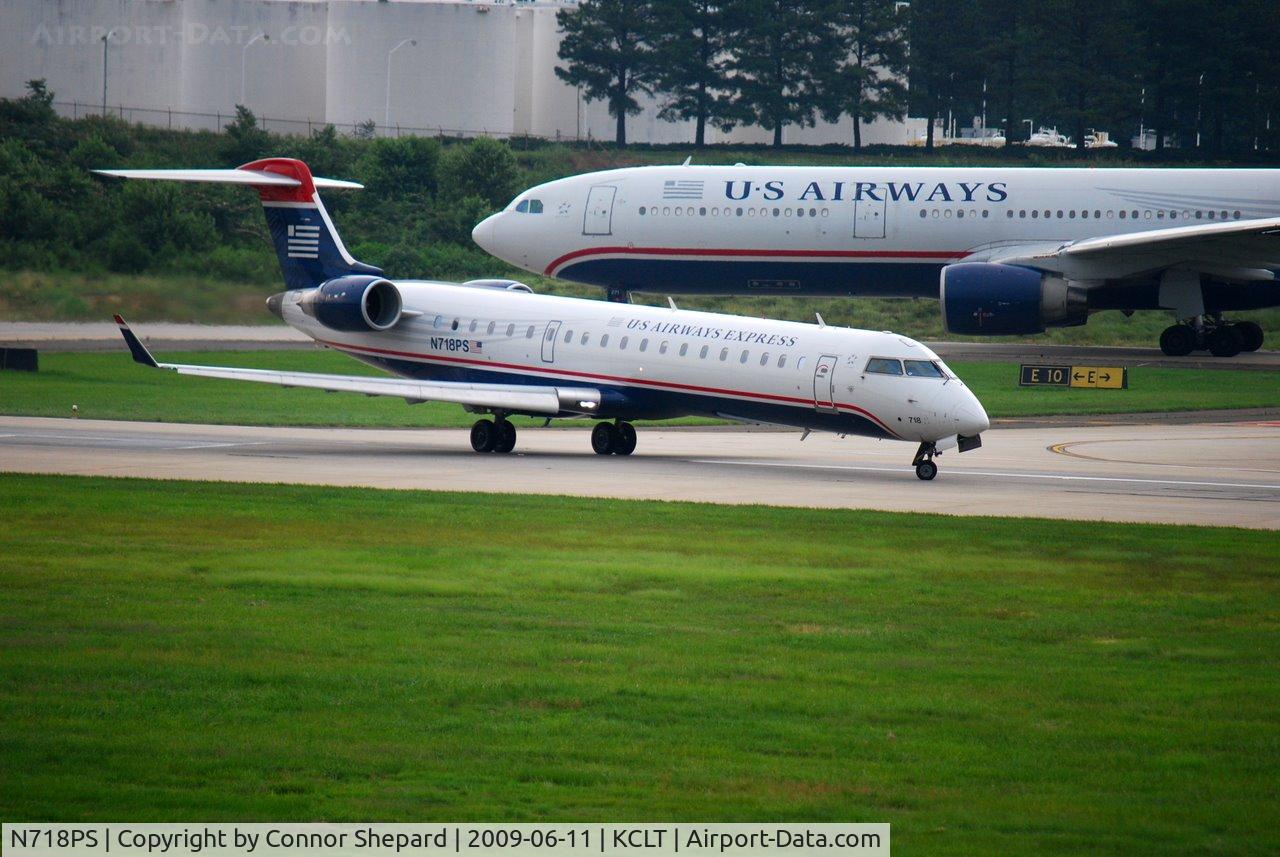 N718PS, 2004 Bombardier CRJ-701 (CL-600-2C10) Regional Jet C/N 10175, CL-600
