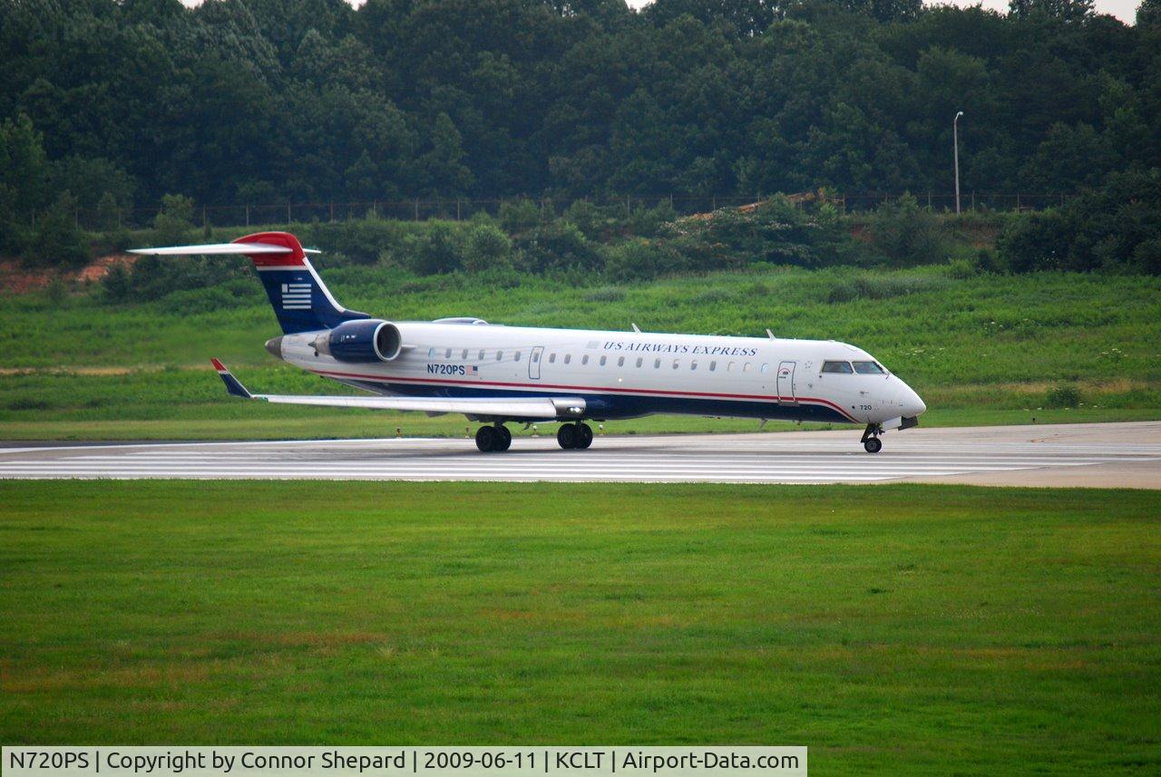 N720PS, 2004 Bombardier CRJ-700 (CL-600-2C10) Regional Jet C/N 10178, CL-600