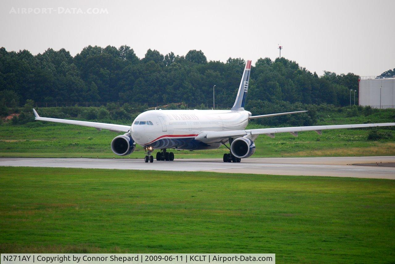 N271AY, 2000 Airbus A330-323 C/N 0323, A330