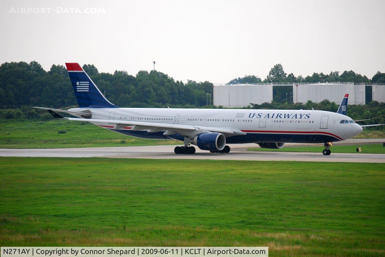 N271AY, 2000 Airbus A330-323 C/N 0323, A330