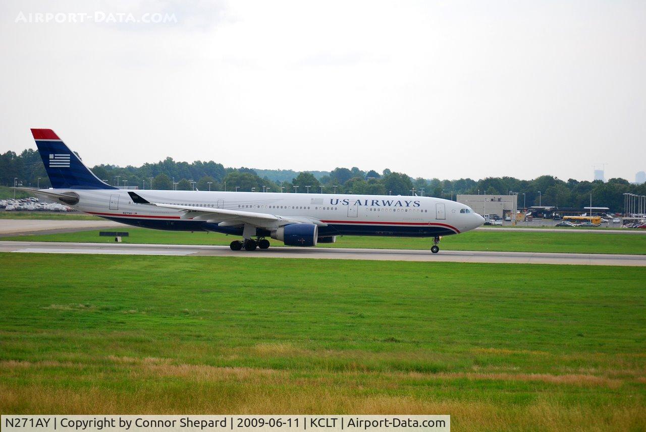 N271AY, 2000 Airbus A330-323 C/N 0323, A330
