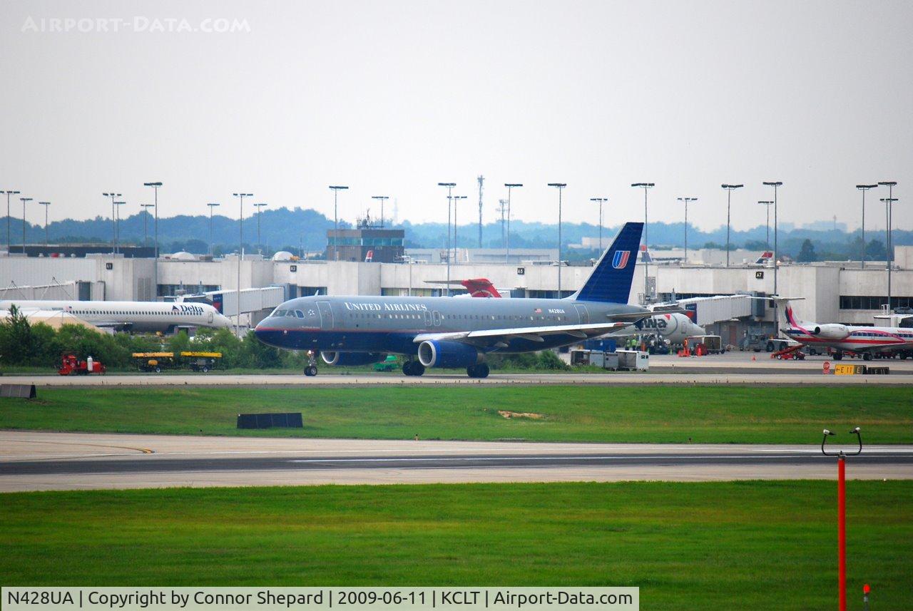 N428UA, 1995 Airbus A320-232 C/N 523, A320