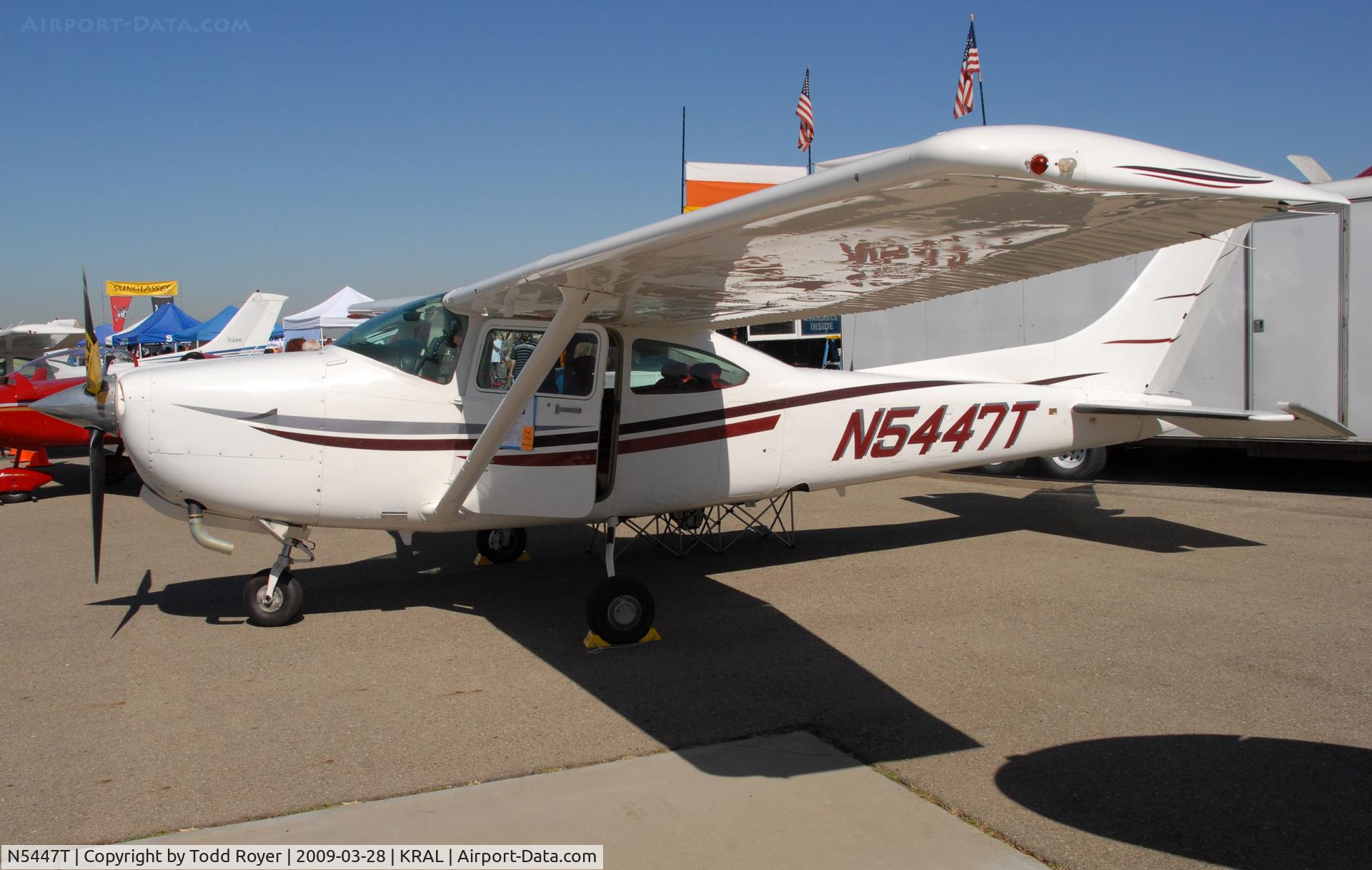 N5447T, 1982 Cessna TR182 Turbo Skylane RG C/N R18201868, Riverside Airshow 2009