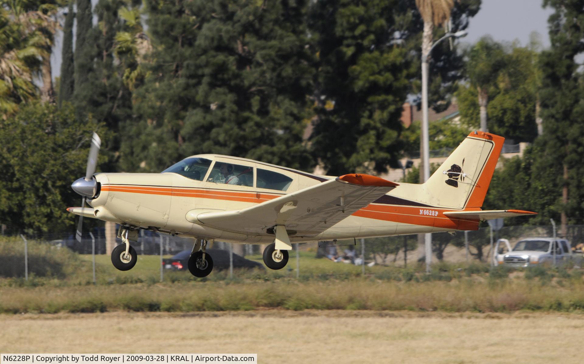 N6228P, 1959 Piper PA-24-180 Comanche C/N 24-1331, Departing RAL on 27