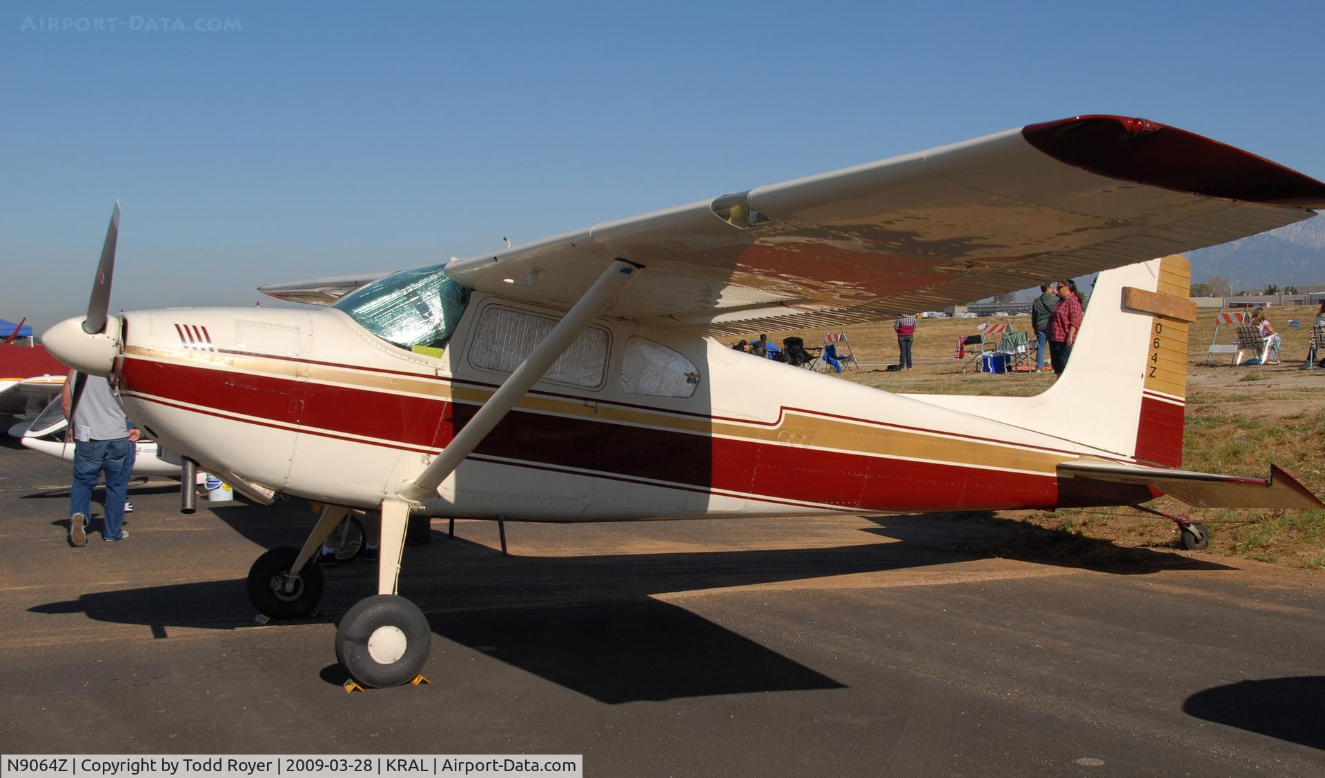 N9064Z, Cessna 180 C/N 32275, Riverside Airshow 2009