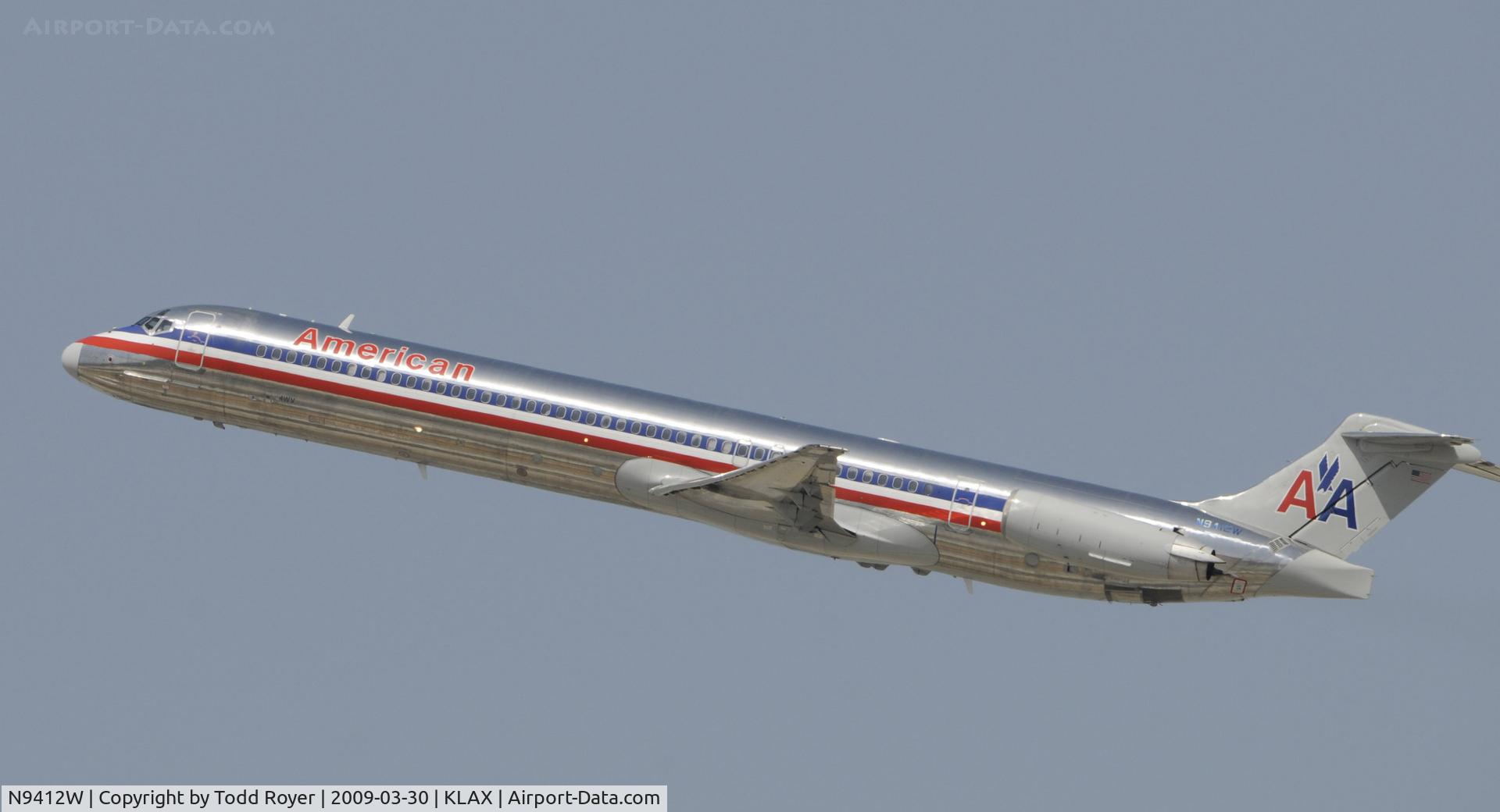 N9412W, 1995 McDonnell Douglas MD-83 (DC-9-83) C/N 53187, Departing LAX on 25R