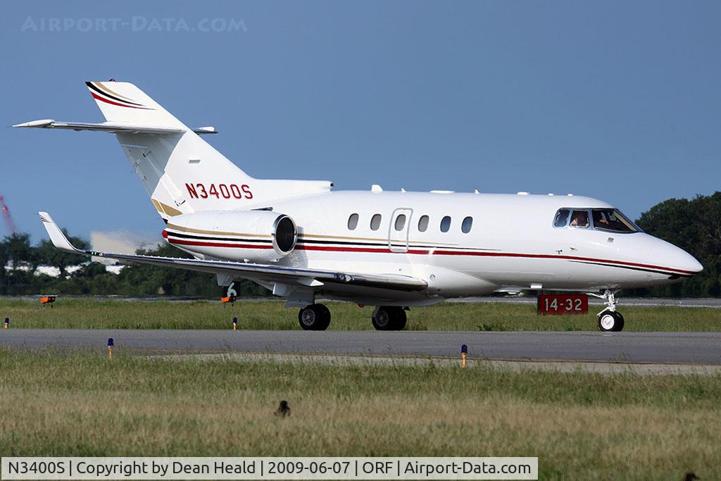 N3400S, 2008 Hawker Beechcraft Hawker 850XP C/N 258959, Tactical Hawker, LLC 2008 Hawker Beechcraft 850XP N3400S taxiing to parking after arrival on RWY 5 from the Bahamas (Lynden Pingling Int'l - Nassau - MYNN).