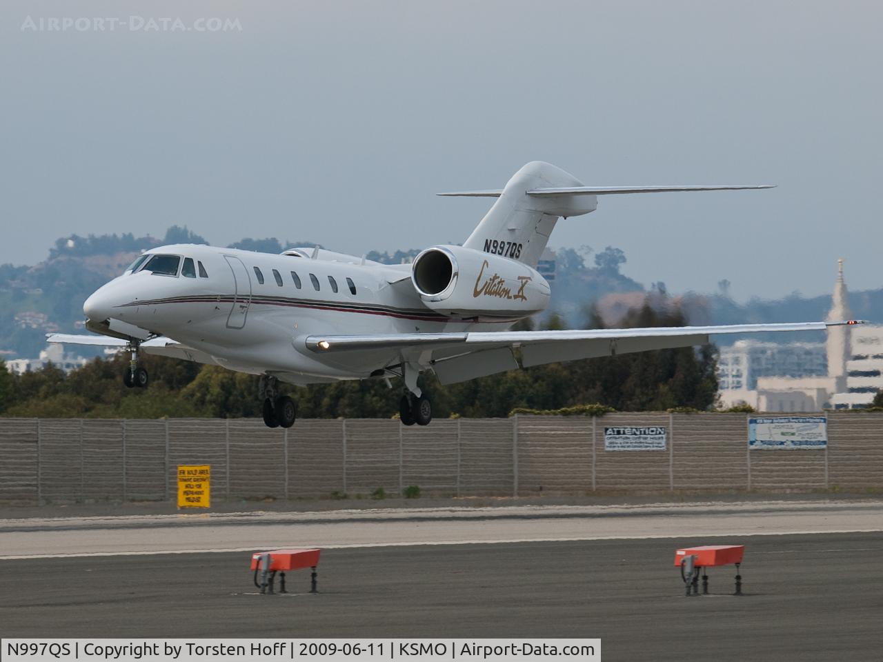 N997QS, 2002 Cessna 750 Citation X C/N 750-0208, N997QS arriving on RWY 21