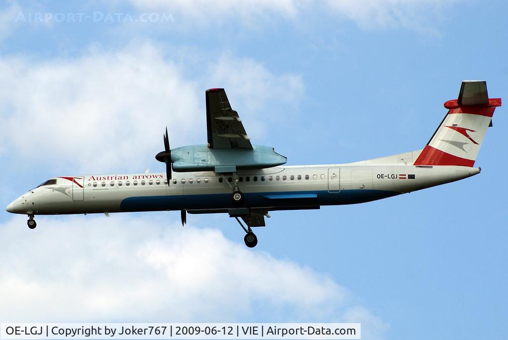 OE-LGJ, 2005 De Havilland Canada DHC-8-402Q Dash 8 C/N 4104, Austrian arrows De Havilland Canada DHC-8-401