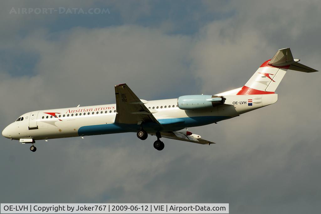 OE-LVH, 1993 Fokker 100 (F-28-0100) C/N 11456, Austrian arrows Fokker F-100