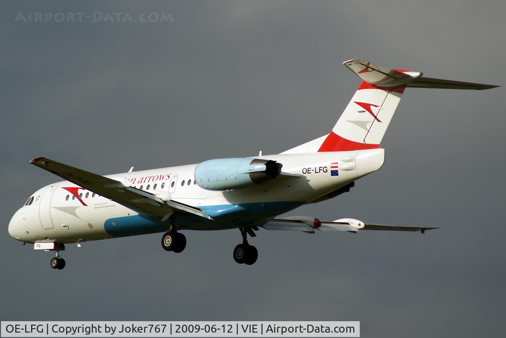 OE-LFG, 1995 Fokker 70 (F-28-0070) C/N 11549, Austrian arrows Fokker F-70