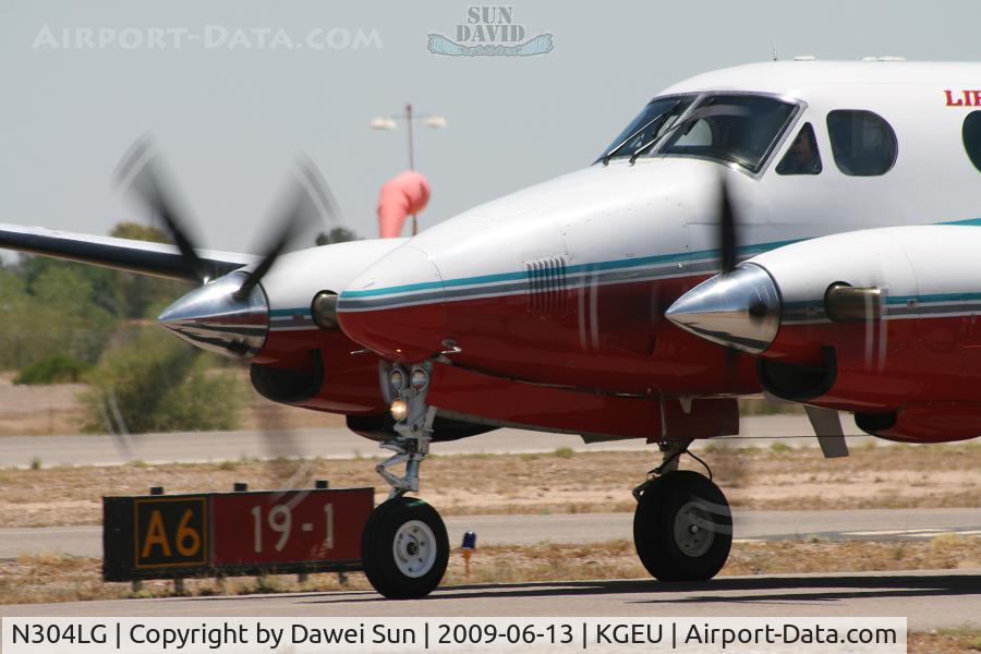 N304LG, 1977 Beech E-90 King Air C/N LW-231, KGEU