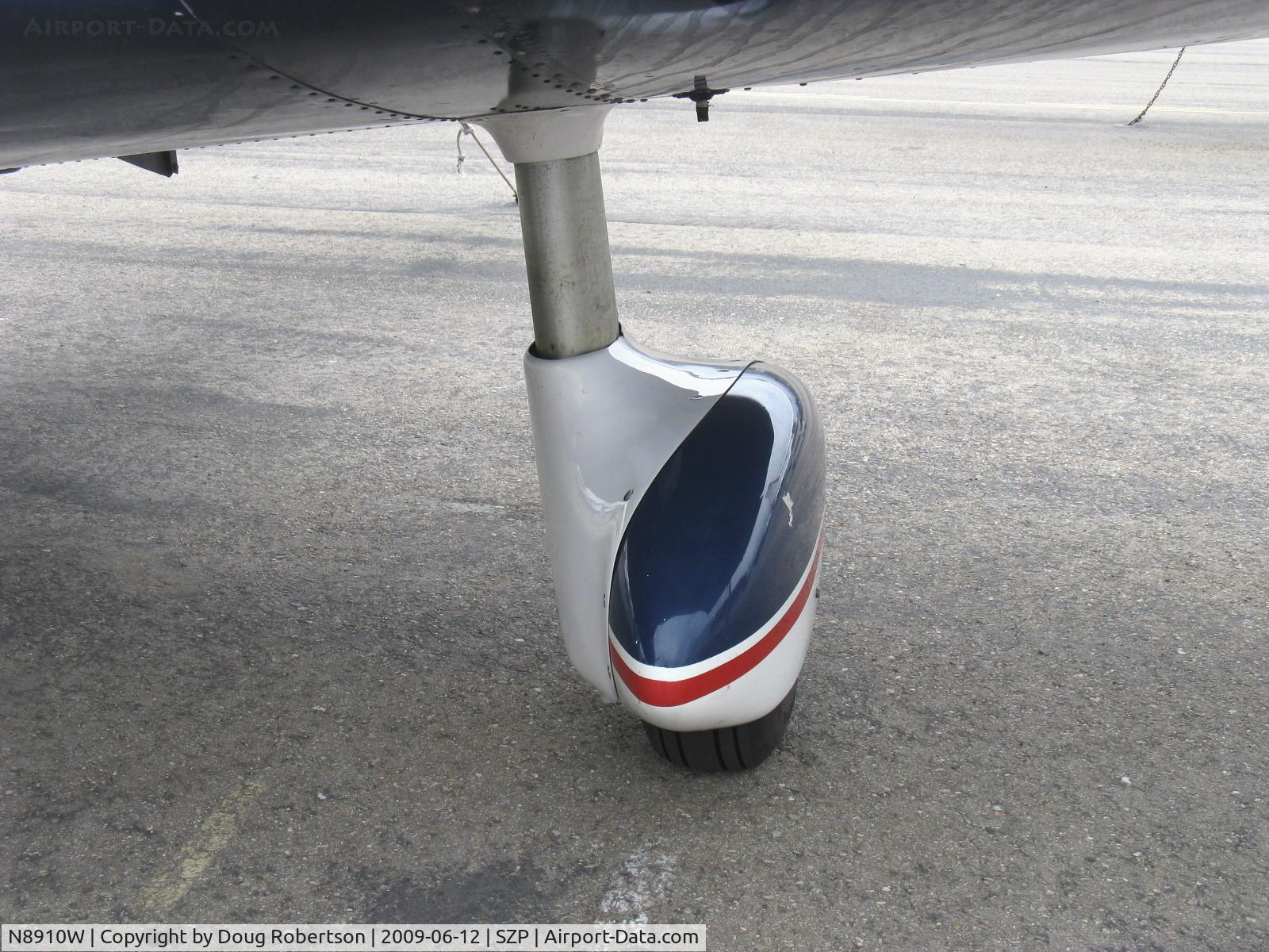N8910W, 1964 Piper PA-28-235 Cherokee C/N 28-10478, 1964 Piper PA-28-235 CHEROKEE 235, Lycoming O-540-B4B5 235 Hp, low drag wheel pants