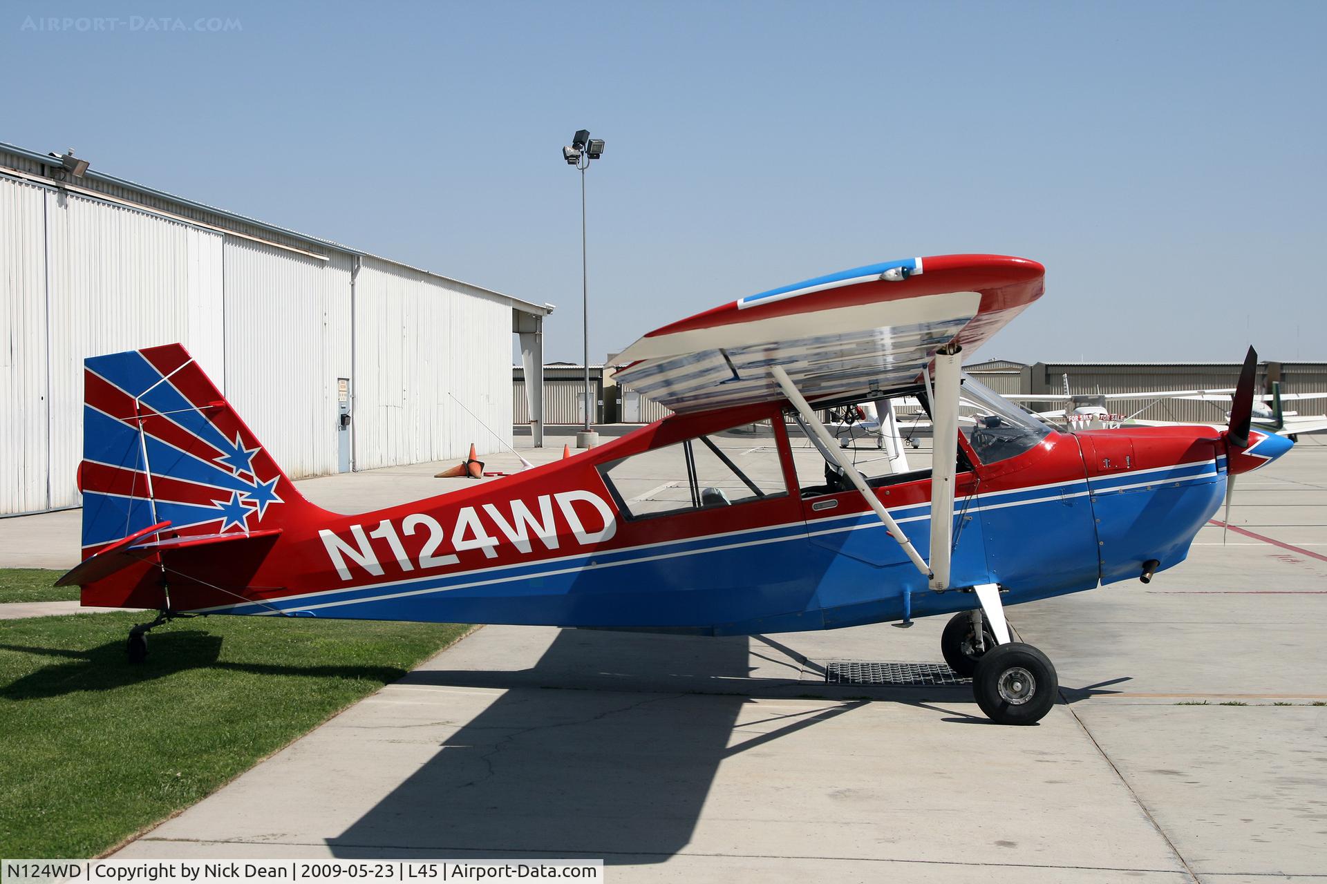 N124WD, 2000 American Champion 7GCAA Citabria C/N 444-2000, L45