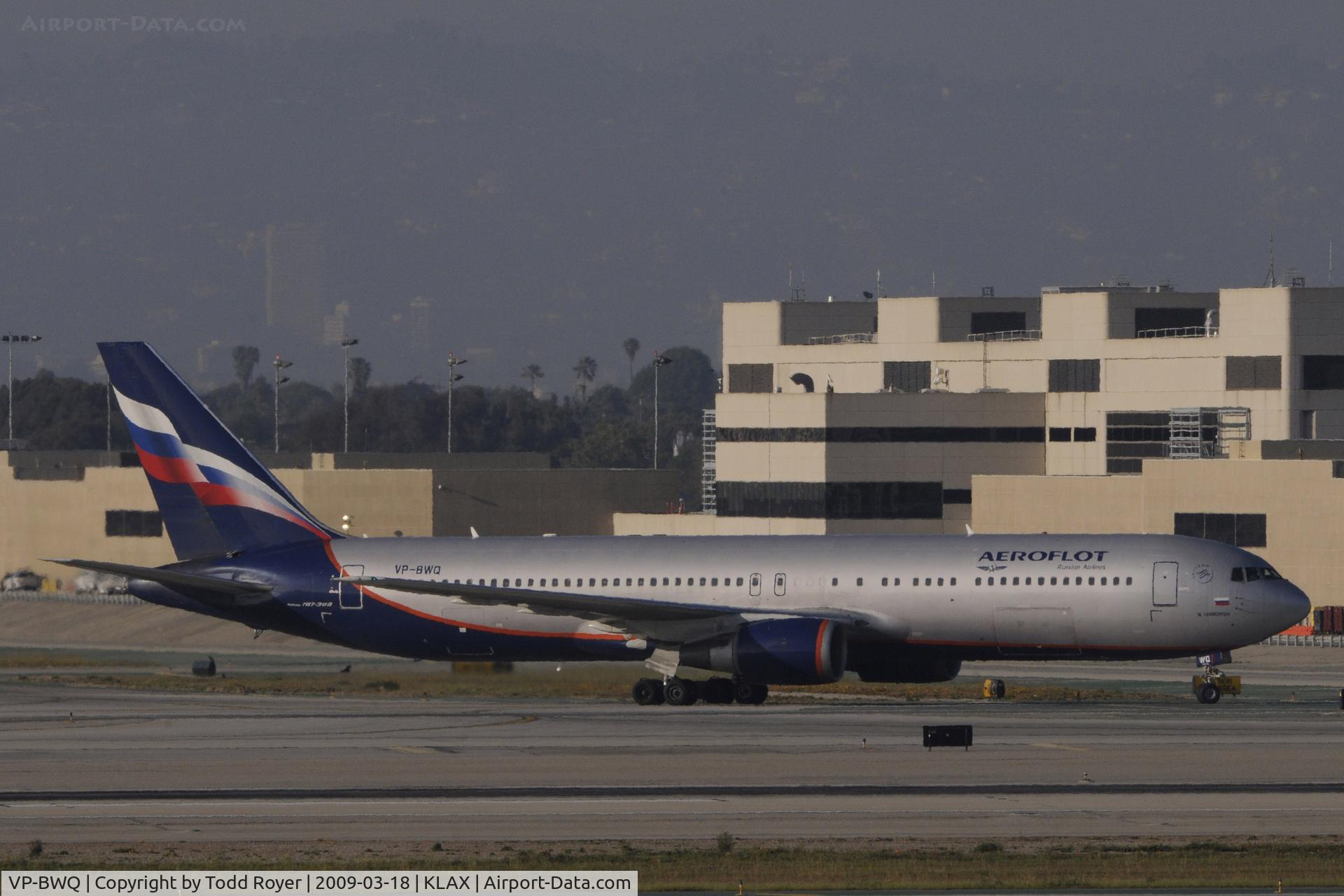 VP-BWQ, 1999 Boeing 767-341/ER C/N 30342, Taxi to gate