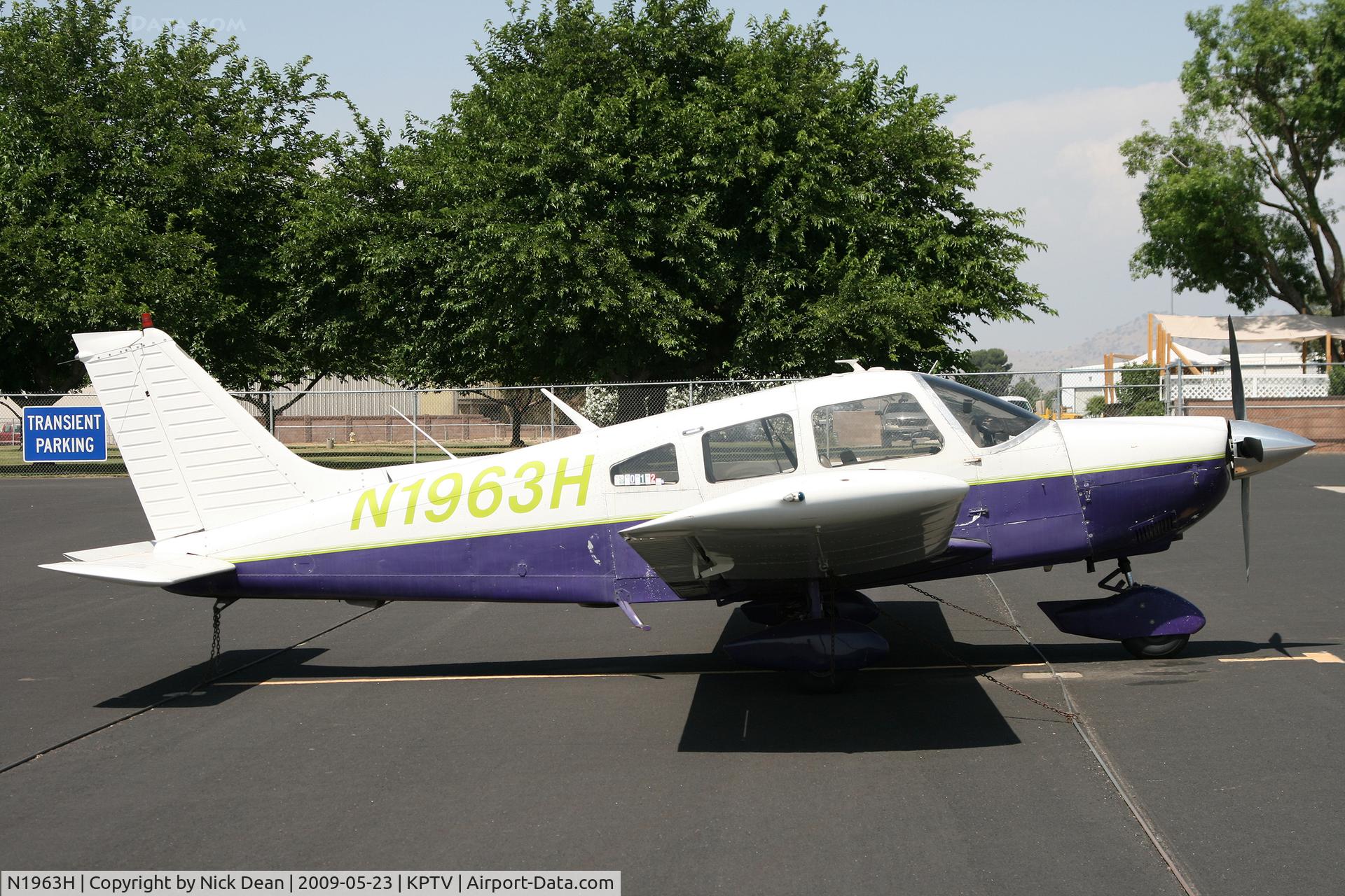 N1963H, Piper PA-28-235 C/N 28-7710010, KPTV