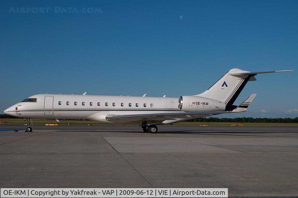 OE-IKM, 2001 Bombardier BD-700-1A10 Global Express C/N 9112, Globalexpress