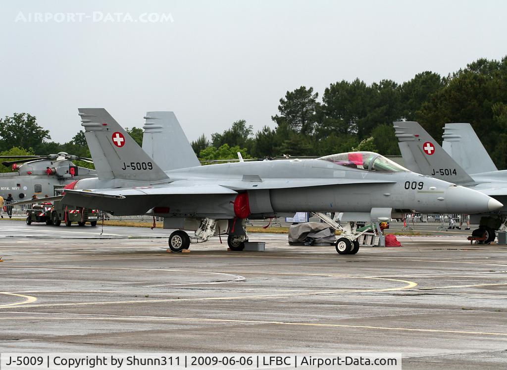 J-5009, McDonnell Douglas F/A-18C Hornet C/N 1343/SFC009, Used as a spare for J-5014 during LFBC Airshow 2009