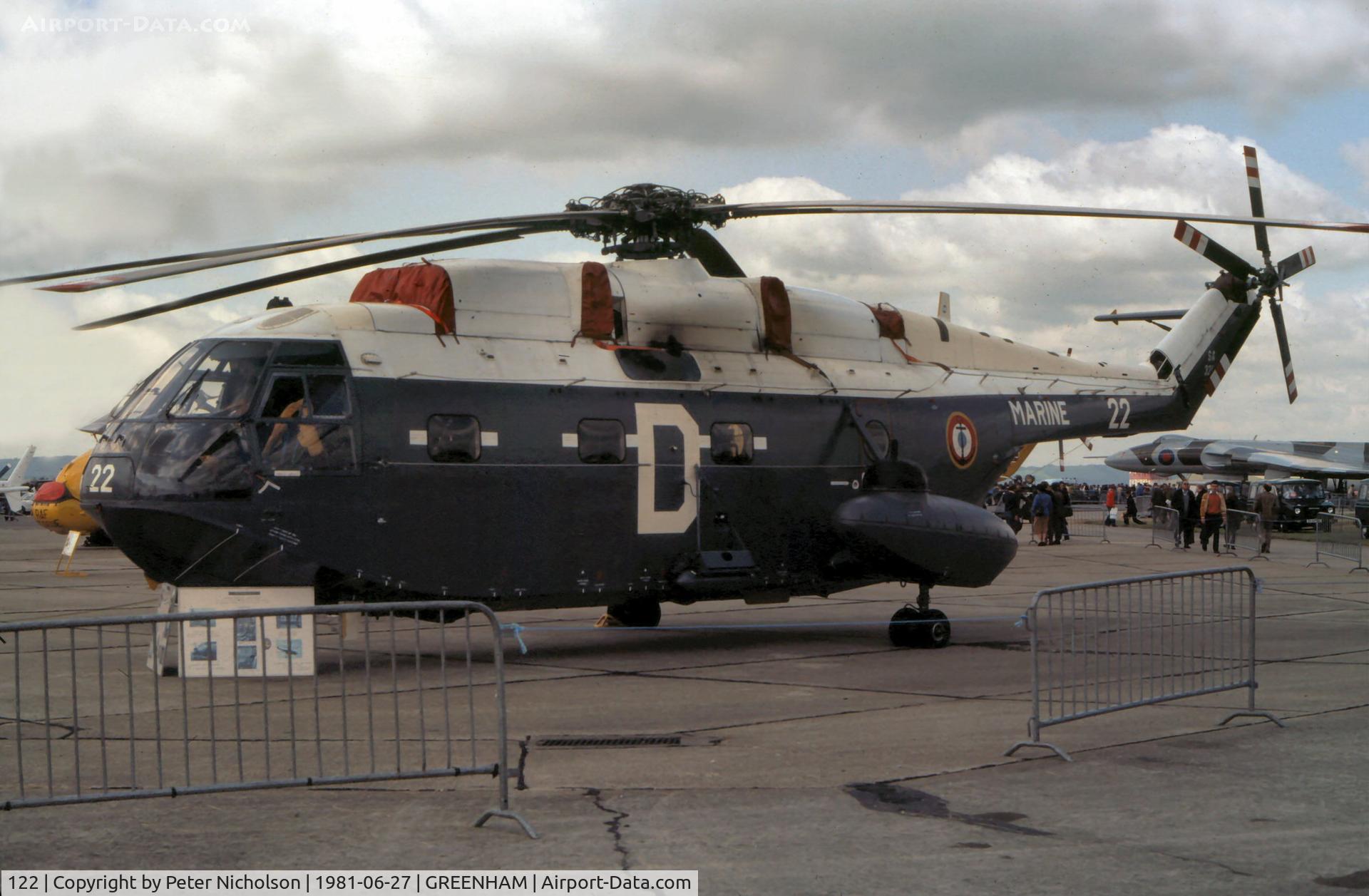122, Aérospatiale SA-321G Super Frelon C/N 122, Super Frelon of French Aeronavale's 32 Flotille at the 1981 Intnl Air Tattoo at RAF Greenham Common.