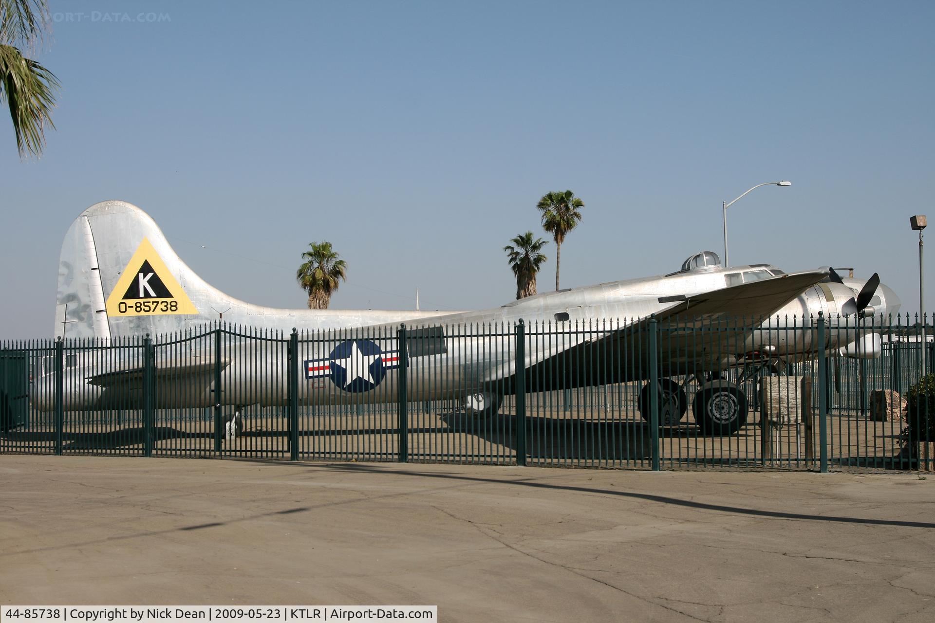 44-85738, 1944 Boeing DB-17G Flying Fortress C/N 8647-VE, KTLR