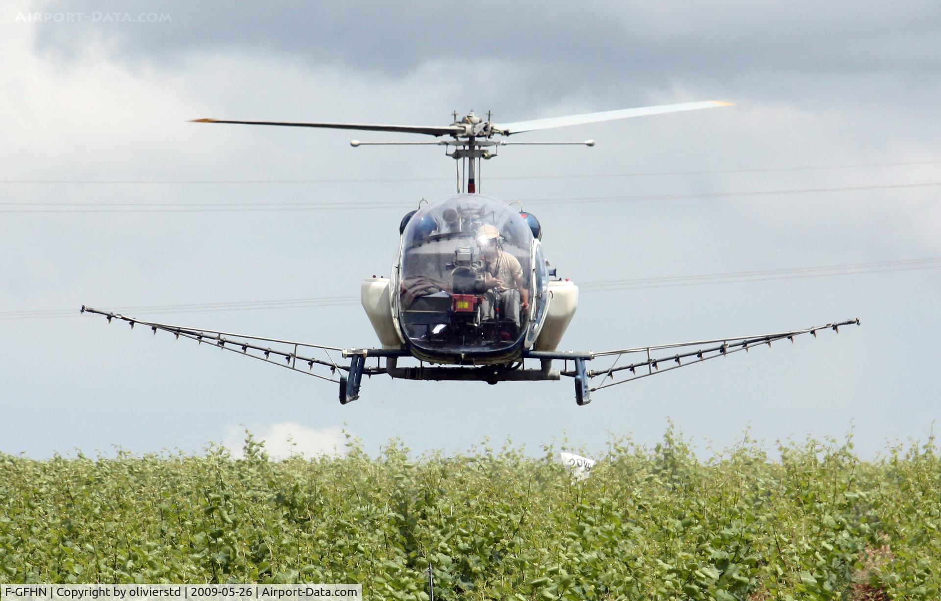 F-GFHN, Bell 47G-2 C/N 1489, sulfatage Aloxe Corton