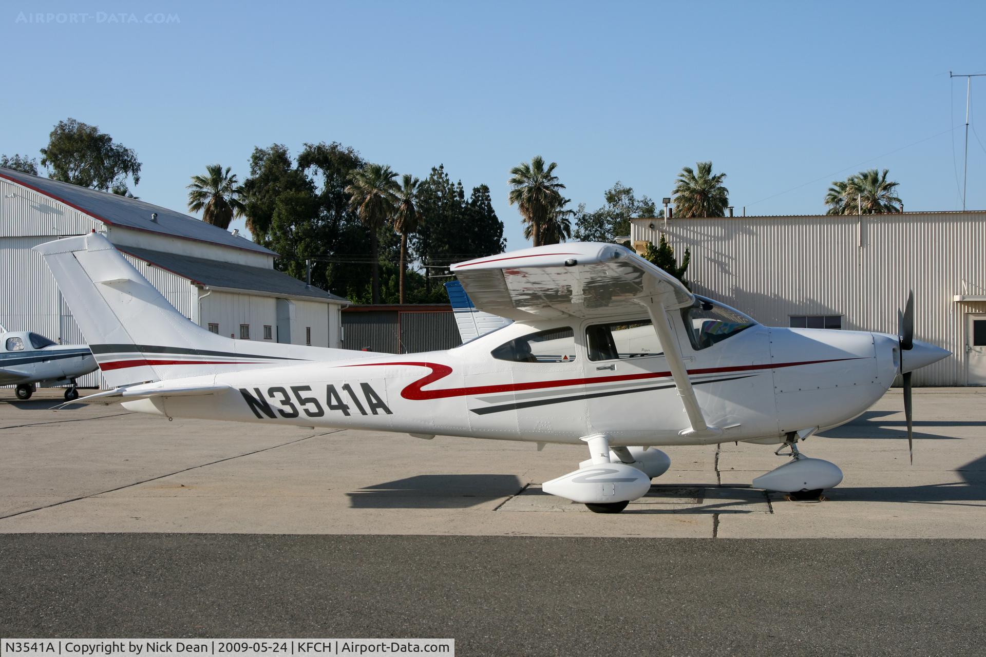 N3541A, 2001 Cessna 182T Skylane C/N 18281048, KFCH