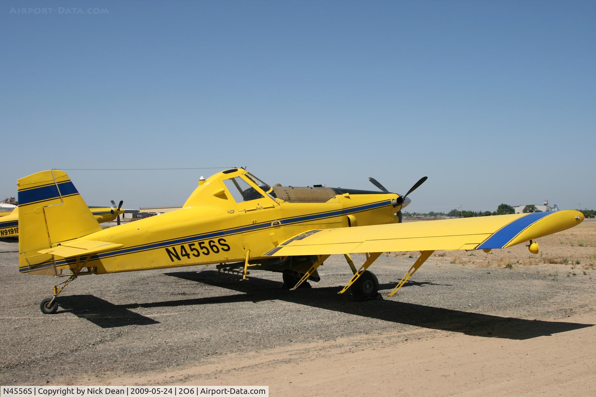 N4556S, 1991 Air Tractor Inc AT-502 C/N 502-0137, 2O6