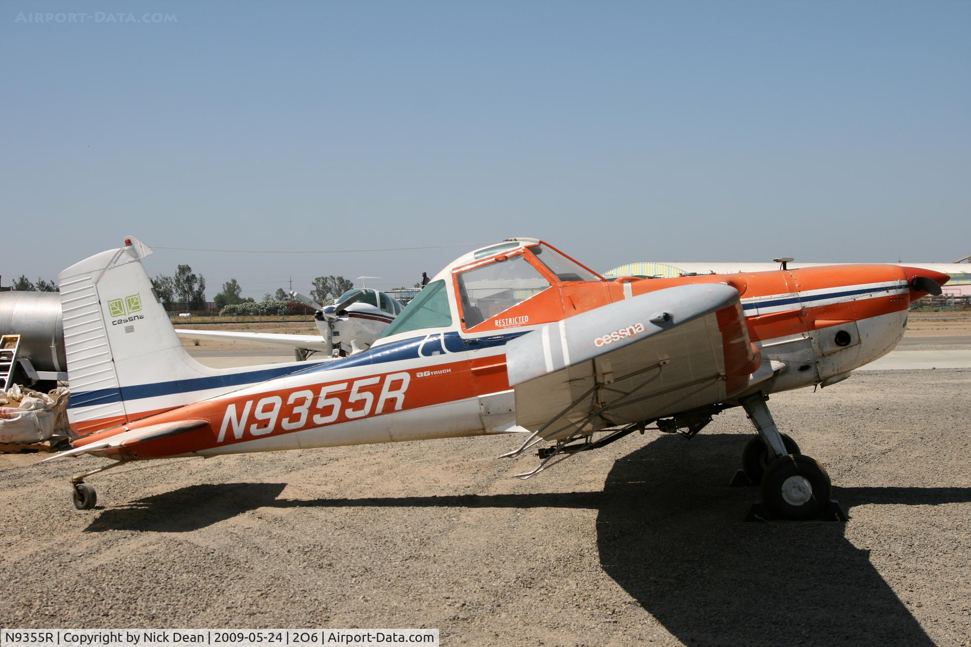 N9355R, 1975 Cessna A188B C/N 18802254T, 2O6